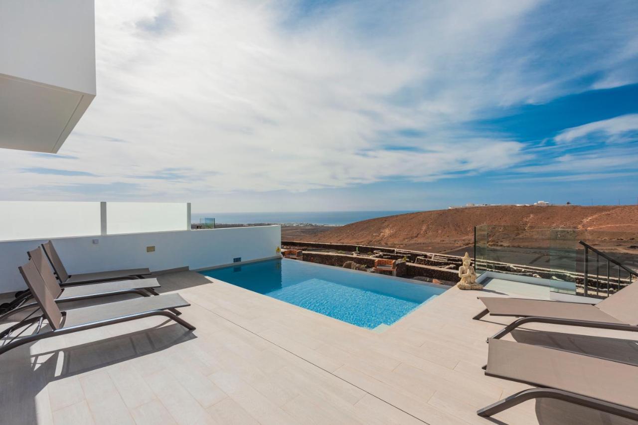 Villa Papaya Tias Exterior photo
